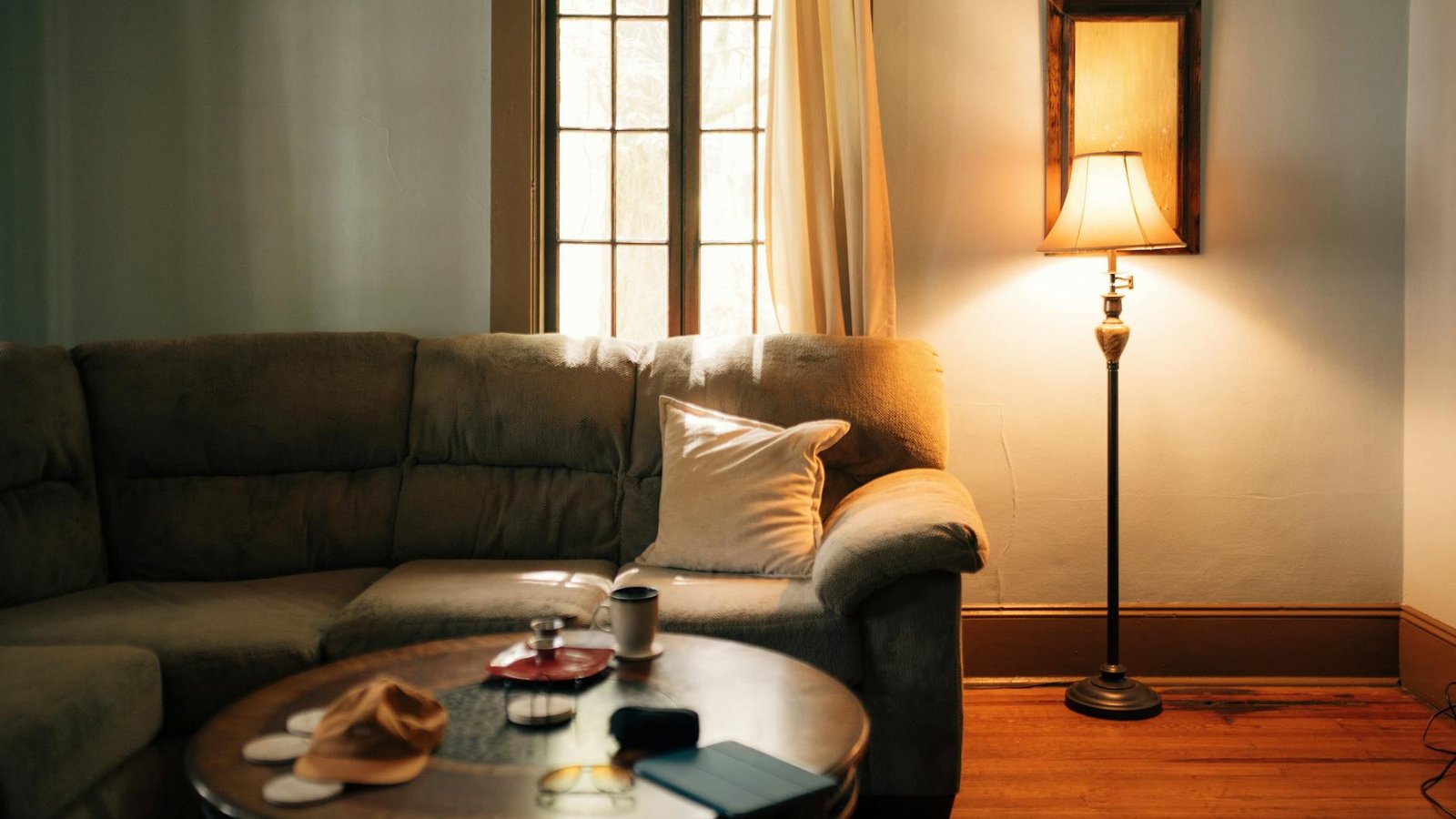 The High-End Home Formula: Texture, Scale, Symmetry, and Negative Space