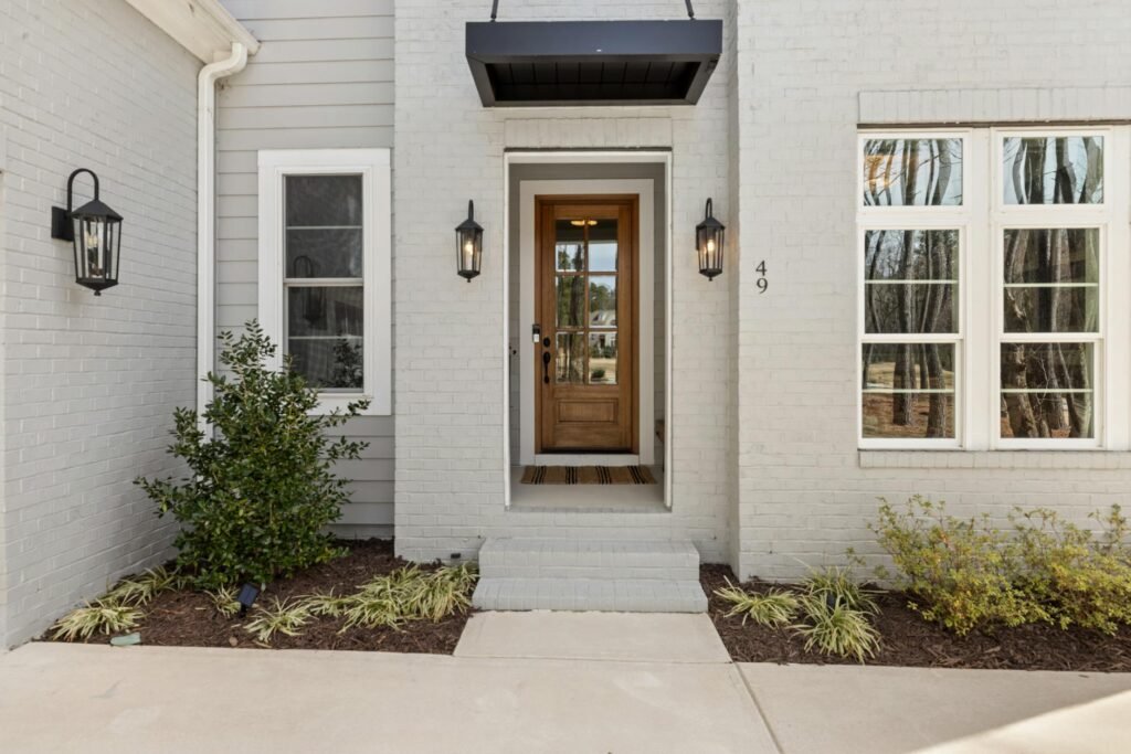 The Color Palette Mistake That Makes a Home Feel Dated Before Buyers Walk In